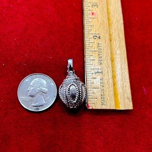 Beautiful Judith Ripka enhancer/slide.